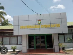 DIDUGA KADIS KOPERASI KAMPAR BERMAIN BOLA PANAS