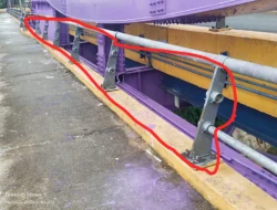 Diduga Tangan Panjang Beraksi, Besi Palang Jembatan Bangkinang Raib Digondol, Jalur Pejalan Kaki Berubah Jadi Perangkap Maut