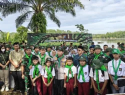 Wujud Sinergi TNI-Polri, Danrem 031/WB Dampingi Kapolda Riau Tanam 210 Pohon dan Tebar 2.100 Benih Ikan Patin