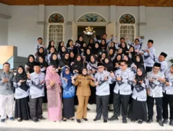 Ucapan terimakasih Bupati Siak Afni Z kepada seluruh Guru yg pernah mendidik dirinya