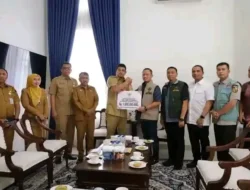 Walikota Pekanbaru & jajaran sumbang 1,5 M Bantuan ke Sumut