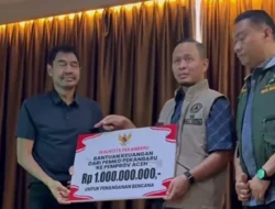 Wali Kota Pekanbaru, Agung Nugroho, telah menyerahkan bantuan ke daerah Aceh