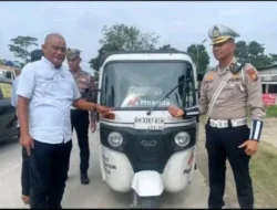 DISHUB PEKANBARU MENILANG BAJAJ MAXRIDE KARENA TANPA IZIN OPERASIONAL
