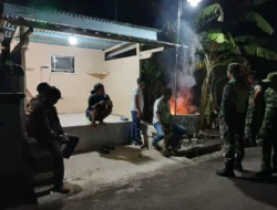 Cegah Gangguan Kamtibmas, Babinsa Ampel Turun Malam Hari Hidupkan Siskamling Desa Candi