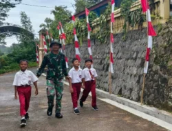 Begini Bukti Kedekatan Anggota Satgas TMMD 127 Kodim Wonogiri Dengan Anak Sekolah Dasar
