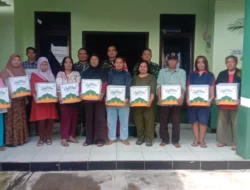 Marhaban Ya Ramadhan, Danramil 03 Serengan Bagikan Sembako untuk Warga Binaan Babinsanya.