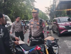 POLSEK MAMAJANG LAKSANAKAN PATROLI ANTISIPASI GANGGUAN KAMTIBMAS SEBELUM BUKA PUASA
