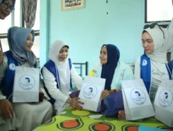 Berbagi Kasih, Hj. Katerina Susanti Herman Di Panti Bhakti Lansia Tembilahan