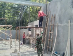 Peran Aktif Babinsa Kawal Proyek Pembangunan KDKMP
