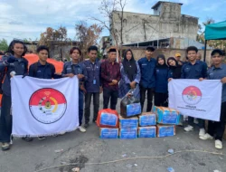 HIMASI UNISI Serahkan Bantuan Sosial untuk Ringankan Beban Masyarakat Terdampak Bencana Kebakaran Di Pasar Bom Pulau Kijang Reteh