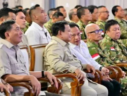 Mendagri Tito Dampingi Presiden pada Kursus Pemantapan Kepemimpinan Ketua DPRD Seluruh Indonesia. 