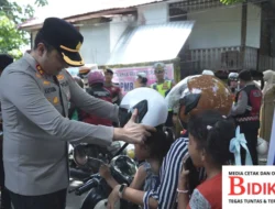 Dihentikan Polisi, Warga Gowa Malah Dapat Helm Gratis: Aksi Humanis Polantas Tuai Pujian. 