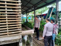 Akselerasi Ketahanan Pangan di Inhil, Polsek KSKP Tembilahan Sambangi Peternak Kambing Berikan Penyuluhan