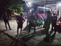 Jaga Kodusifitas Wilayah, Aparat Gabungan Patroli Keamanan Hingga Larut Malam
