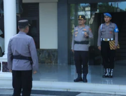 Kapolres Inhil AKBP Farouk Oktora S.H, S.I.K Pimpin Gelar Apel Pengamanan Pawai Malam Takbir Idul Adha 1447 H
