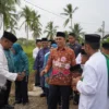 Milad Ke-61 Inhil, Bupati Herman Hadirkan Jamban Sehat Percontohan di Ponpes Daarul Rahman
