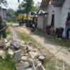 Talud Kokoh Jalan Aman, Babinsa dan Warga Wujudkan Kampung Maju Melalui Gotong Royong