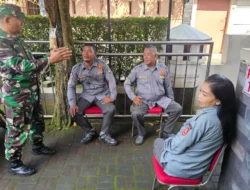 Mata Tak Pernah Lengah, Babinsa Tipes Turun Langsung Pantau Wilayah Demi Ciptakan Rasa Aman