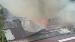 Dua Rumah di Tembilahan Hilir Hangus Terbakar, Petugas Sempat Terkendala Air Sungai Surut